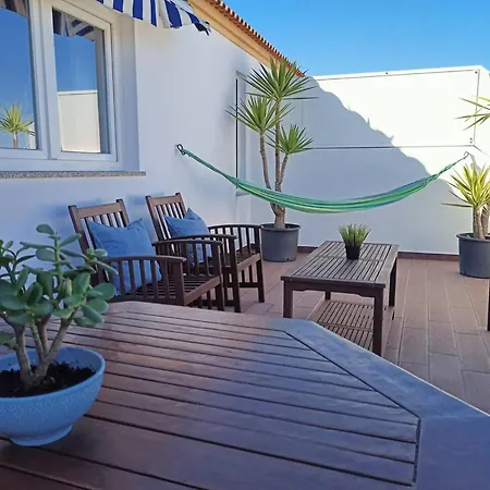 Modern In 80 M² Free Wifi 아파트 *
