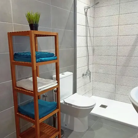 Modern In 80 M² Free Wifi 토레이라
